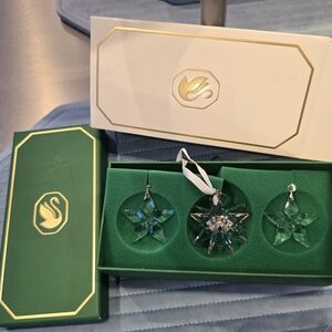 NWT $250 Swarovski Christmas Ornament Annual Edition 2023 3D Set of 3 Clear Cert
